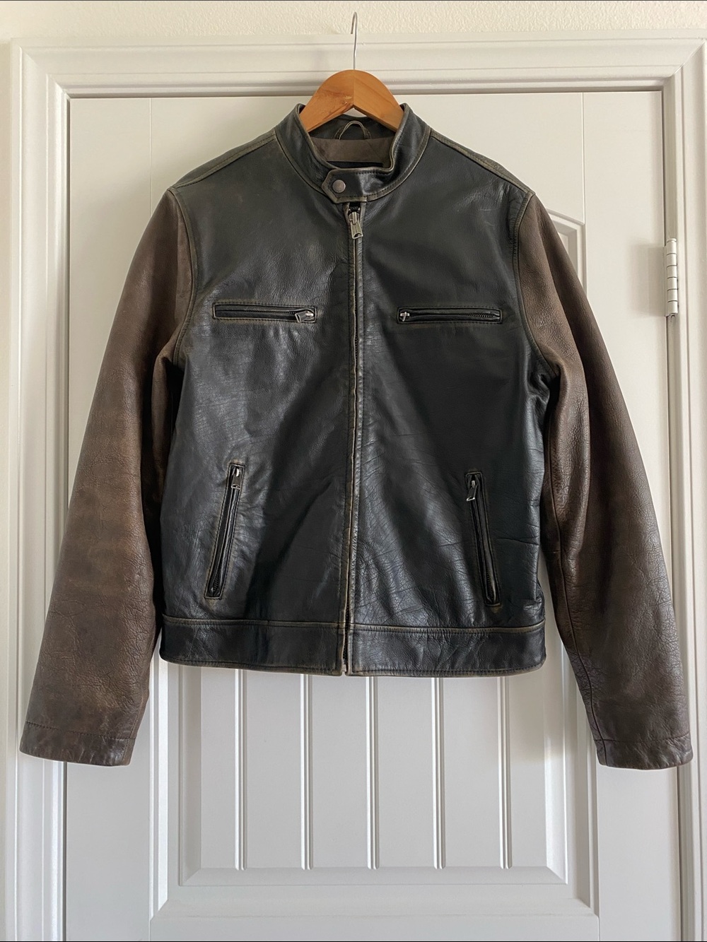 Lucky Brand Men's Two-Tone Leather Bomber Jacket - Black Body with Brown Sleeves